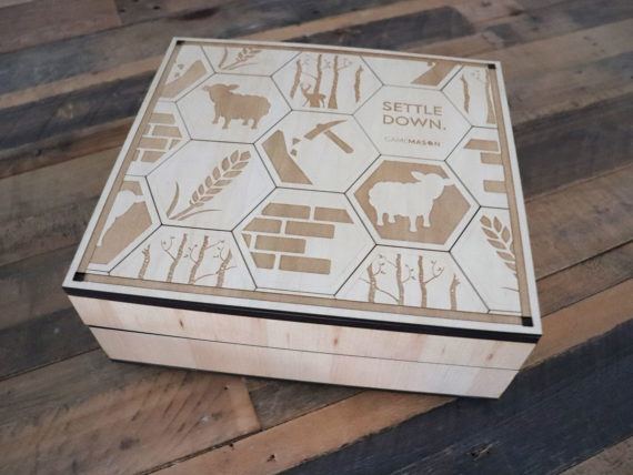 Catan_Maple_Storage_Box1